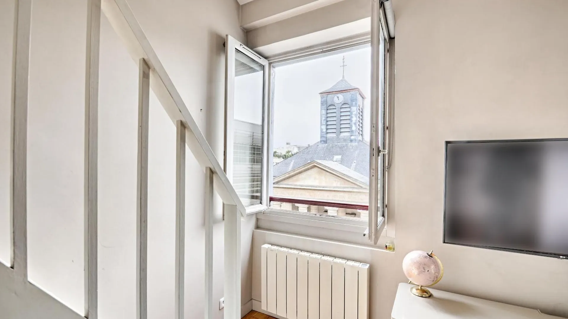 St Dom Face - Vue Tour Eiffel Apartment Paris